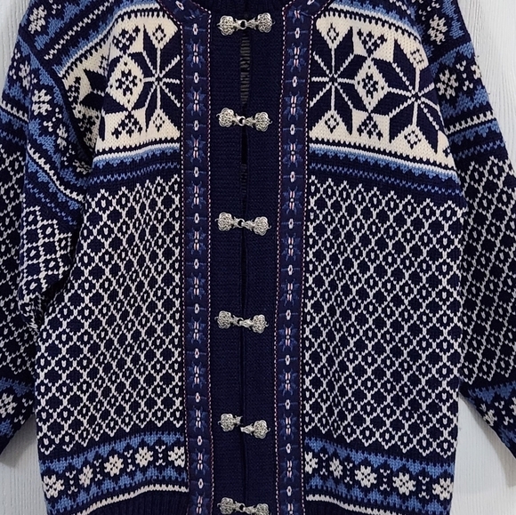 Vintage Voss Norwegian New Wool Unisex Fair Isle Sweater - Picture 3 of 10